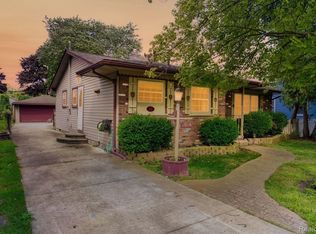 13614 Stoeflet St, Gibraltar, MI 48173