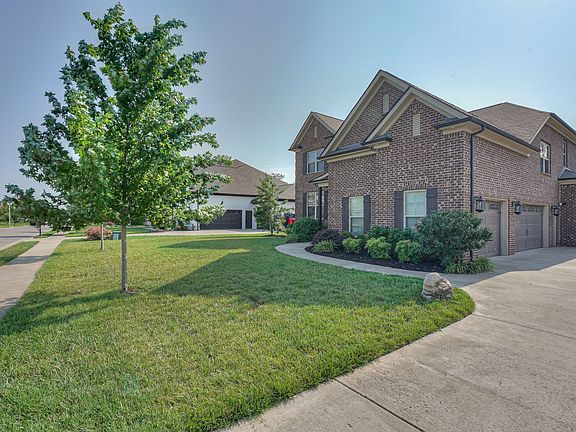 3rd image of 825 Stone Mill Cir