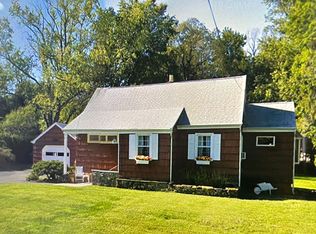 8 Longview Ave, Randolph, NJ 07869