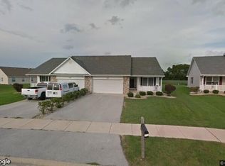 1322 Indian Trl, Kankakee, IL 60901