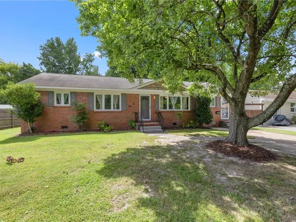 4705 Holladay Rd, Virginia Beach, VA 23455
