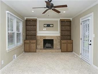 3rd image of 6608 W 100th St
