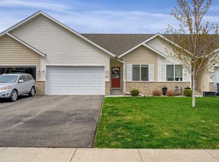 4209 Blakewood Dr, Shakopee, MN 55379