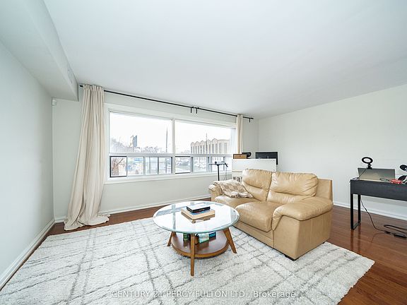 5th image of 746 Wilson Ave #744