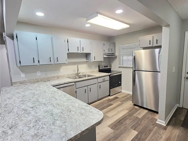 2702 Golf Hammock Dr — Photo 5