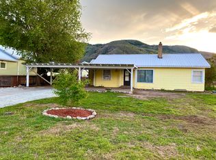 726 Juniper St, Oroville, WA 98844