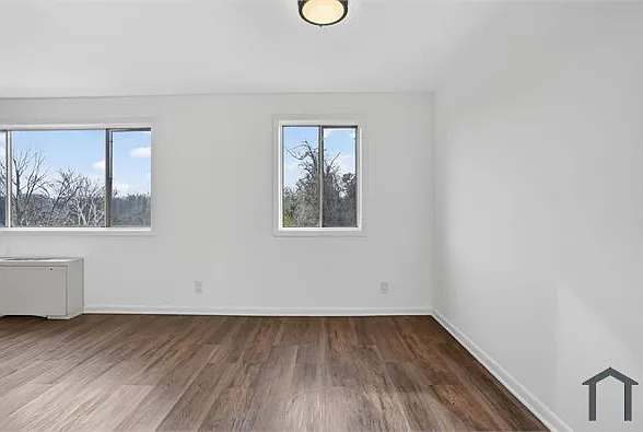 4570 Macarthur Blvd NW #208 — Photo 2