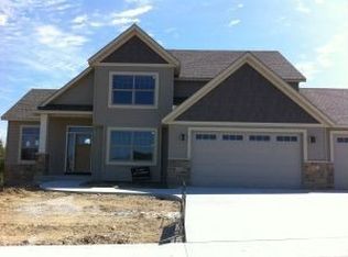 1489 Echo Ridge Rd SW, Rochester, MN 55902