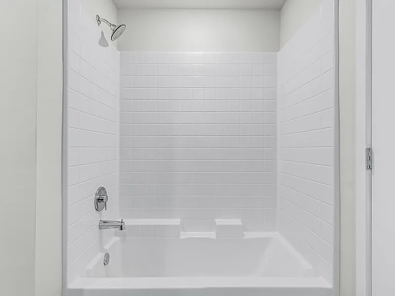 825 Coronado — Photo 15