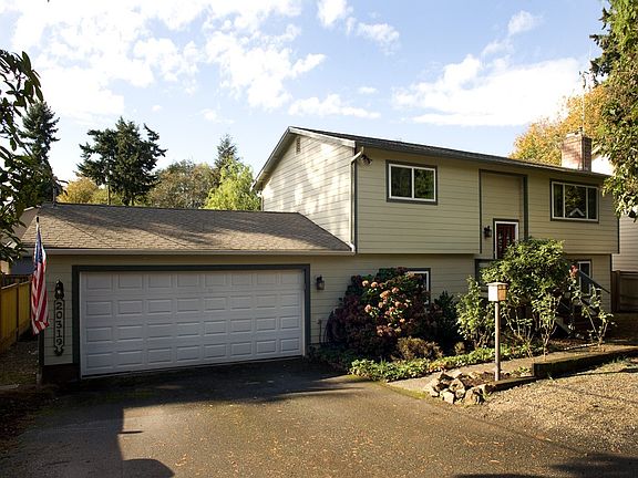 2nd image of 20319 Greenwood Ave N