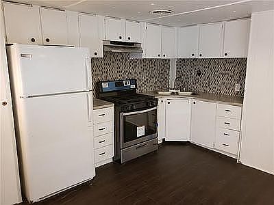 3rd image of 503 San Jose St