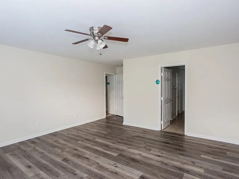 10408 Sparrow Springs Ln — Photo 10