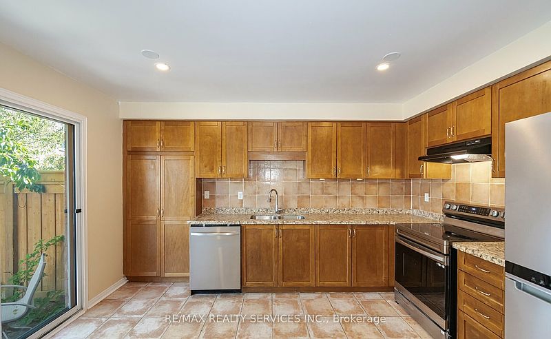 Mississauga House for rent - 3 Bedrooms — photo 12