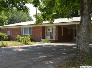 1810 Cornhill Rd, Hartselle, AL 35640