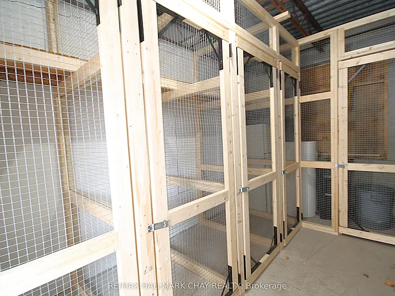 58 Queen St W #1 — Photo 8