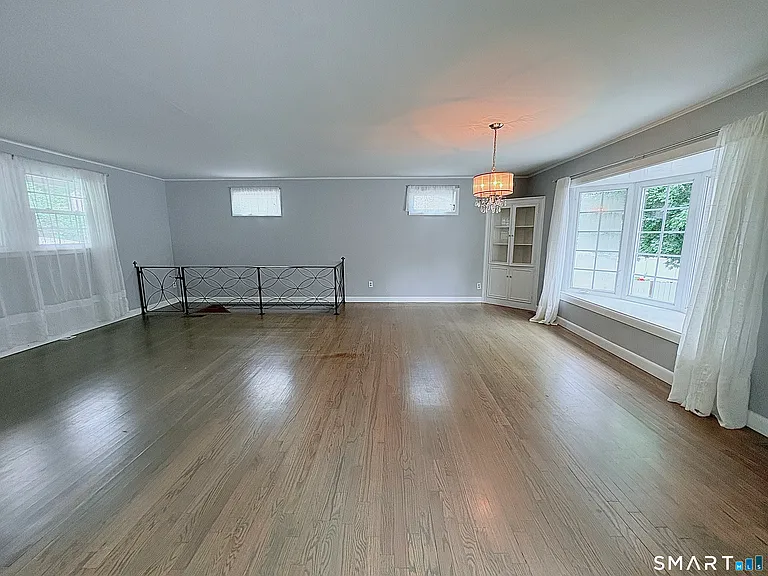 43 Meadowbrook Rd — Photo 4