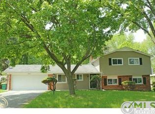 28873 Kirkside Ln, Farmington Hills, MI 48334