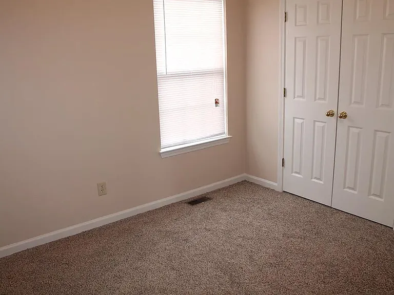 3205 Forest Hill Ct — Photo 13
