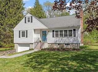 145 Minuteman Dr, Concord, MA 01742
