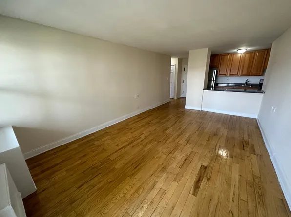 (undisclosed Address), Yonkers, NY 10701