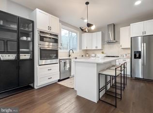 6621 Hallwood Ave, Falls Church, VA 22046