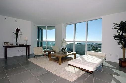 3rd image of 101 S Fort Lauderdale Beach Blvd APT 707