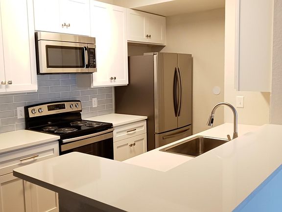 4th image of 17101 Carrington Park Dr APT 402