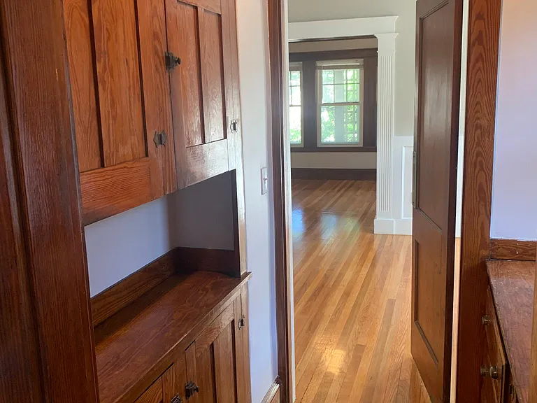 22 Allen St #2 — Photo 7
