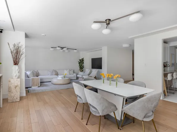 501 East 79th Street image 8 of 24