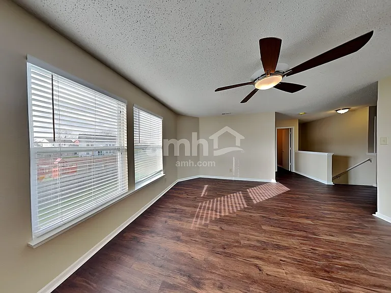 1221 Redwood Dr — Photo 19