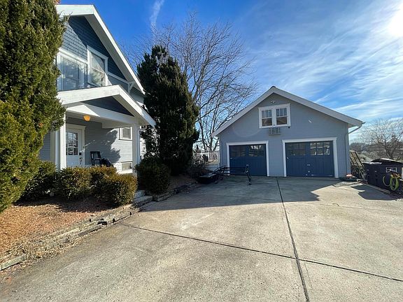 4th image of 122 Wilson Ave