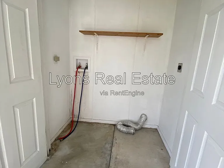 17407 Ellie Dr — Photo 27