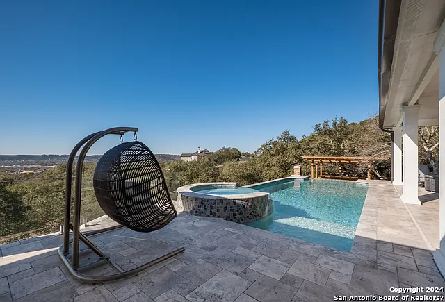 6710 Manor Hl — Photo 7