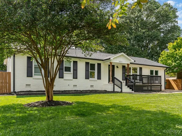 3511 Driftwood Dr, Charlotte, NC 28205
