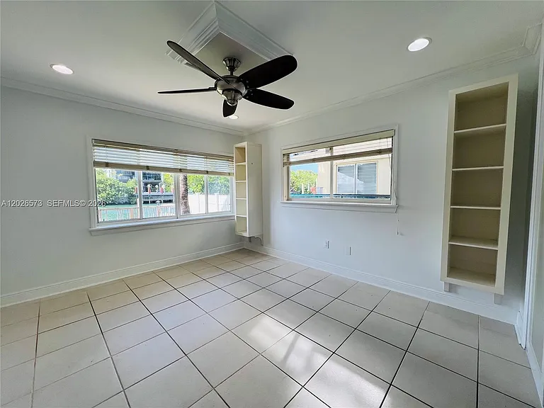 2033 Calais Dr #5 — Photo 17