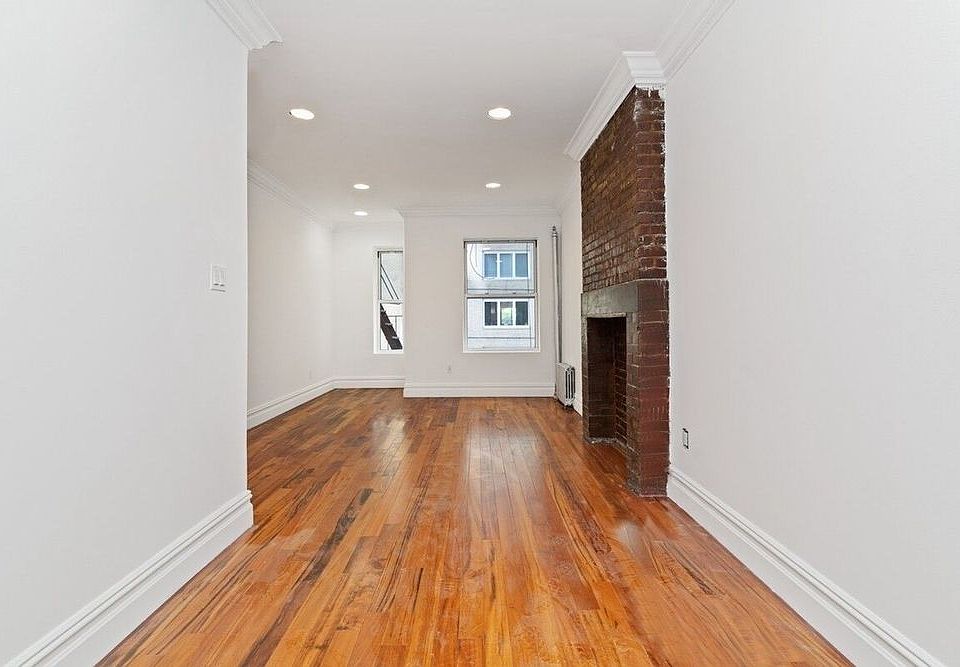 1st image of 211 W 58th St APT 8