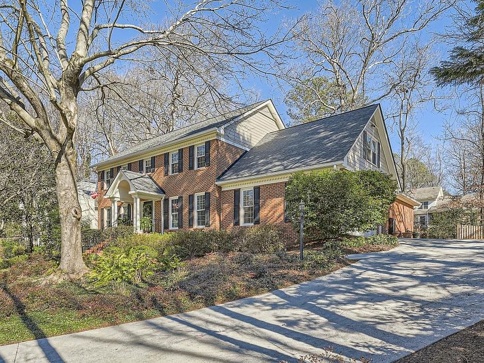 1st image of 2710 Northbrook Dr