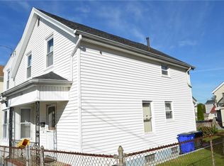 30 Sachem St, Fall River, MA 02724