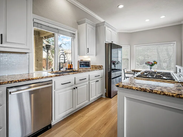 3180 Warren Ln — Photo 13
