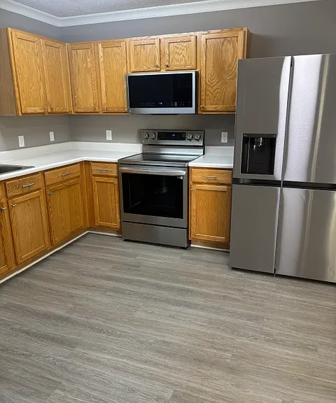 954 Rosemary Cir — Photo 3