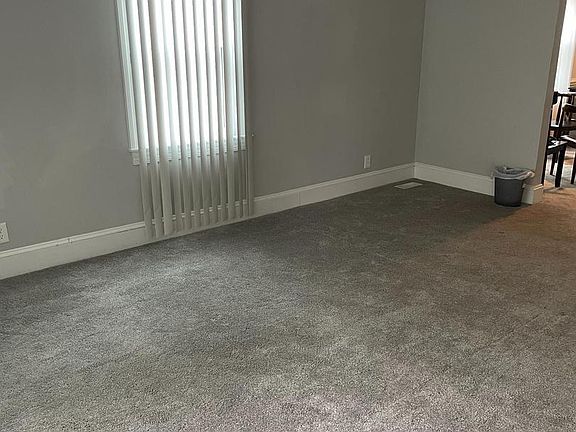 3rd image of 223 North Blvd