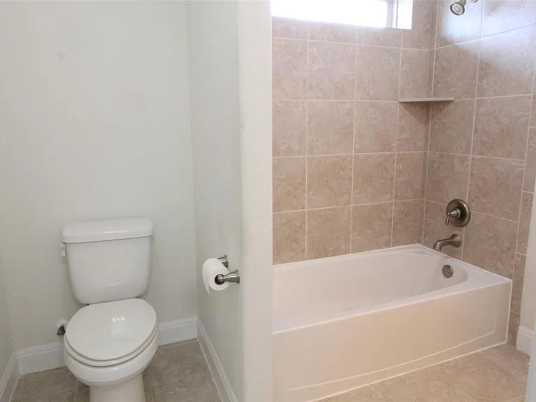 5800 Viejo Dr — Photo 28