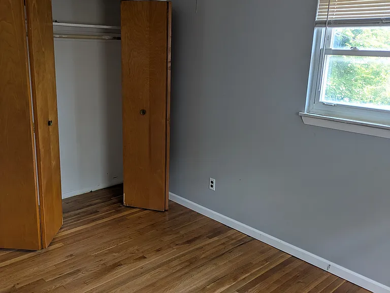 7026 Norborne Ave — Photo 8