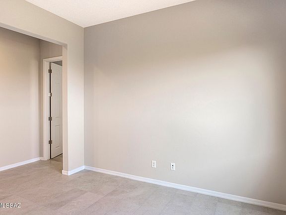3rd image of 8226 S Sonoran Oak Dr