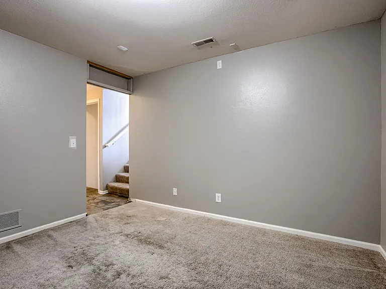 15405 Fillmore Cir — Photo 19