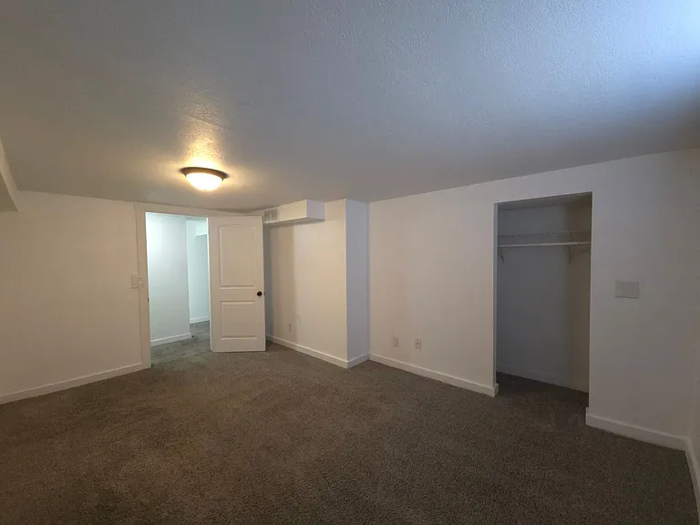 114 E Borah Ave — Photo 16