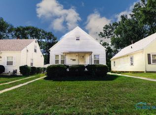 2629 Oak Grove Pl, Toledo, OH 43613