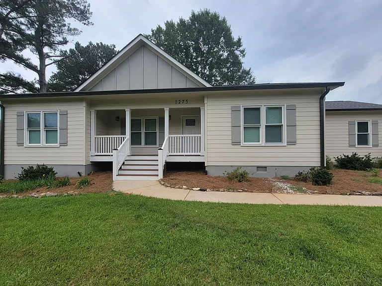 1275 Lake Dow Rd — Photo 2