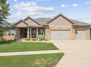 1112 Portsmith Cir, Marion, IA 52302