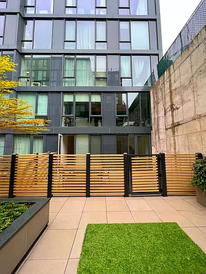 Rented by R New York | media 16